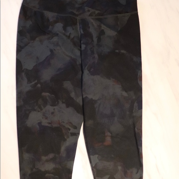 Adidas Tights - Picture 3 of 4